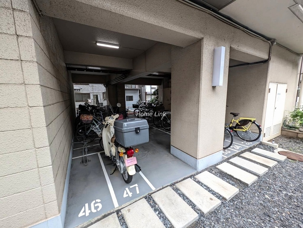 エクセル西池　バイク置き場